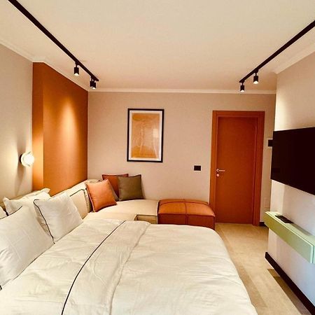 Lili'S Tirana Center Apartments Екстер'єр фото