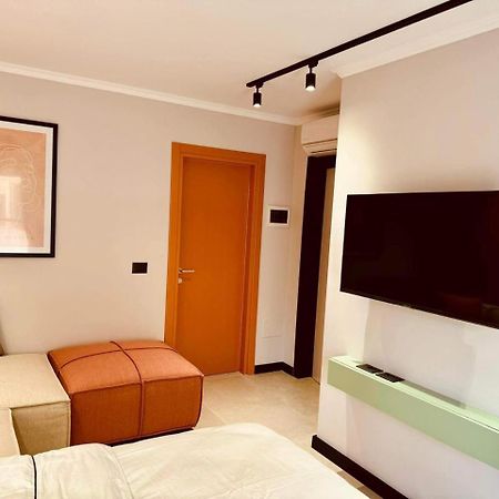Lili'S Tirana Center Apartments Екстер'єр фото