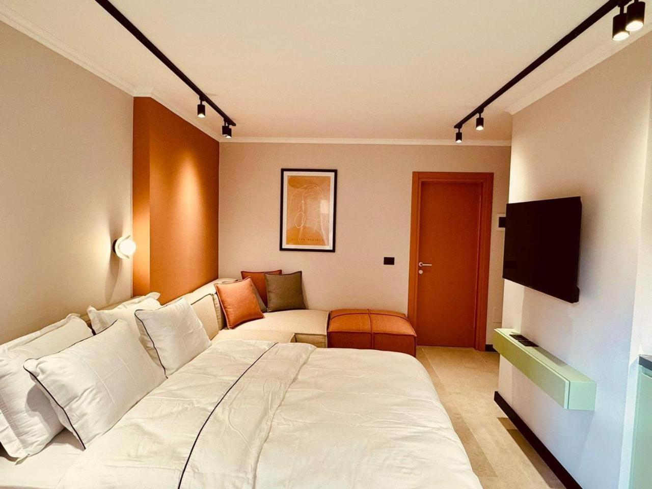 Lili'S Tirana Center Apartments Екстер'єр фото