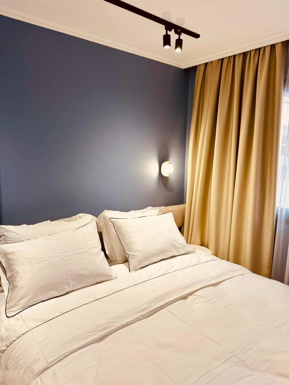 Lili'S Tirana Center Apartments Екстер'єр фото