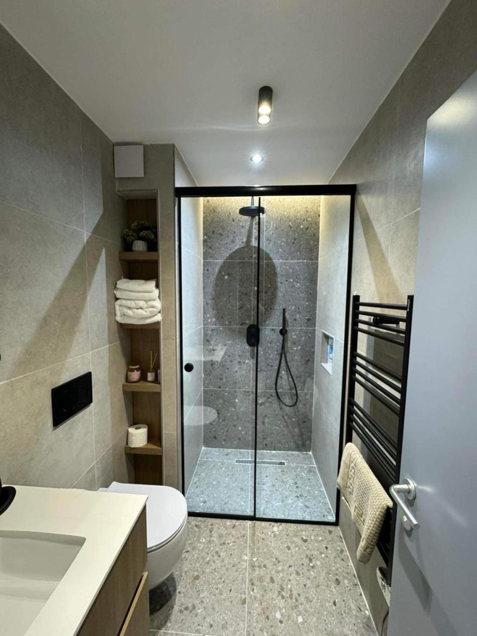 Lili'S Tirana Center Apartments Екстер'єр фото